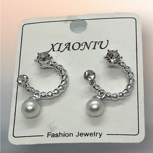 Xiaoniu Silver Sparkly Drop Pearl Fashion Costume Earrings